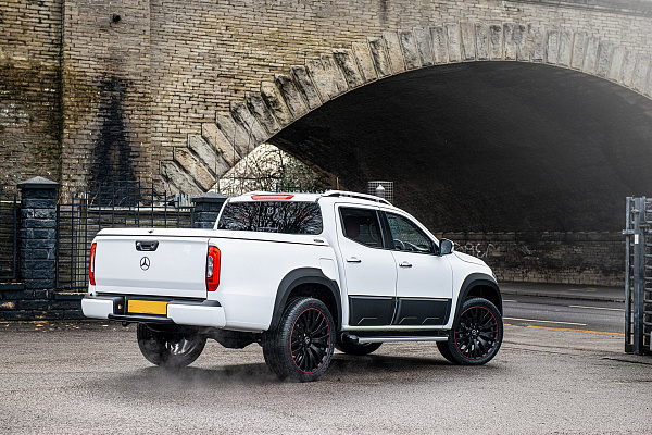 Фото дисков Kahn Kahn RS Черный сатин на Mercedes-Benz X-Class