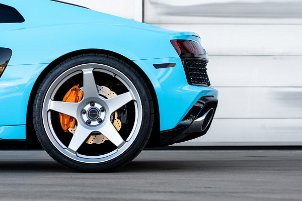 Фото дисков Brixton Forged TR04 Серебро на Audi R8 (4S)