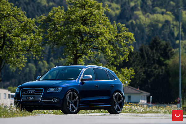 Фото дисков Vossen CV3 Глянцевый графит на Audi Q5 (8R)