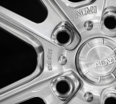 ADV.1 ADV5.2 M.V2 SL