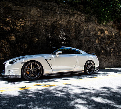Фото дисков Vossen VFS-5 на Nissan GT-R
