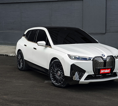 Фото дисков Brixton Forged LX01 на BMW iX