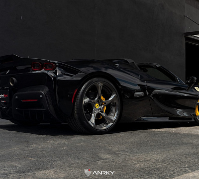 Фото дисков Anrky XR-205 на Ferrari SF90