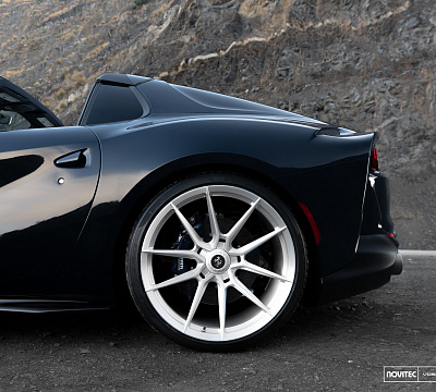 Фото дисков NOVITEC NF10 на Ferrari 812