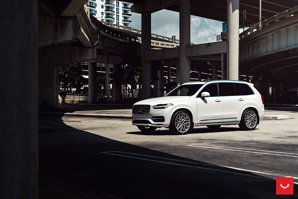 Фото дисков Vossen HF-7 Серебро на Volvo XC90 II
