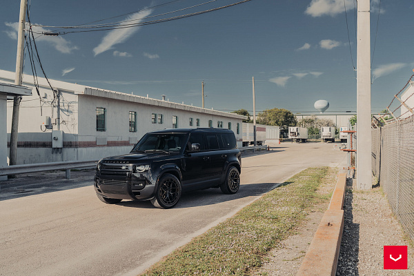 Фото дисков Vossen HFX-1 (5-Lug) Черный глянец на Land Rover Defender II