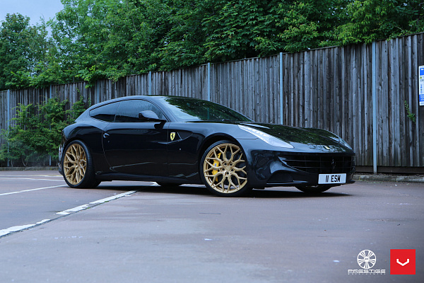 Фото дисков Vossen HF-2 Глянцевое золото на Ferrari GTC4Lusso