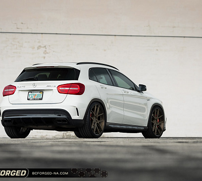 Фото дисков BC Forged HCA381 на Mercedes-Benz GLA (X156)