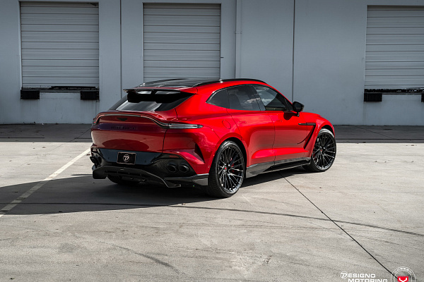 Фото дисков Vossen EVO-6T Черный глянец на Aston Martin DBX