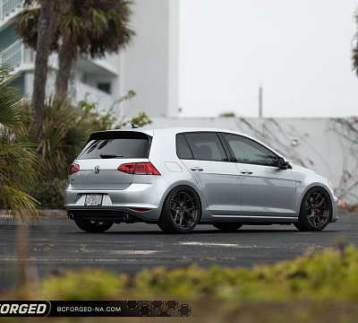 Фото дисков BC Forged HCS21 на Volkswagen Golf VII