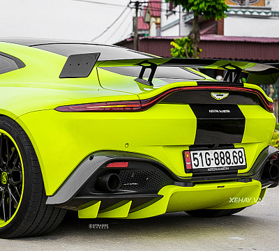 Фото дисков Strasse Wheels SV10M Deep Concave FS на Aston Martin Vantage 2