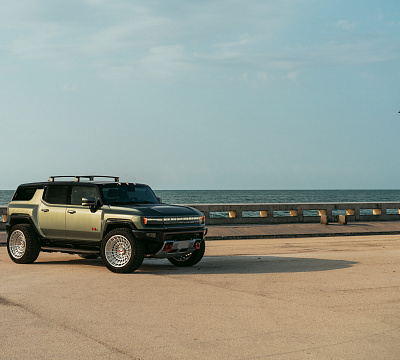 Фото дисков Vossen LCX-04 на GMC Hummer EV