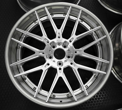 ADV.1 ADV8 Track Spec CS