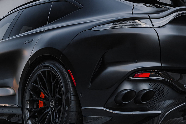 Фото дисков Brixton Forged CM6-R Черный сатин на Aston Martin DBX