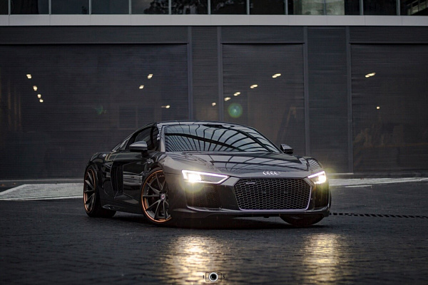 Audi R8