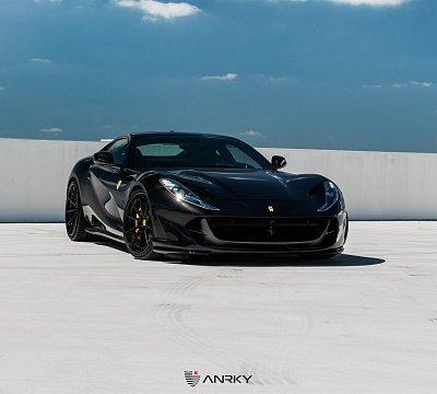 Фото дисков Anrky AN38 на Ferrari 812