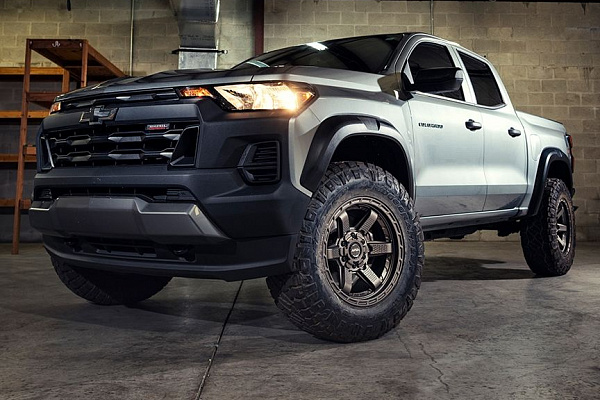 Фото дисков 4PLAY 4PS63 Сатиновая темная бронза на Chevrolet Colorado