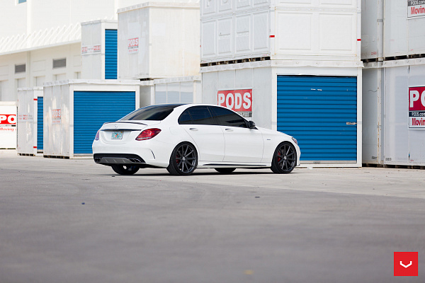 Фото дисков Vossen VFS-10 Глянцевый графит на Mercedes-Benz C-Class (W205)