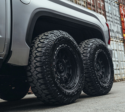 Фото дисков Black Rhino LEGION на Toyota Tundra III