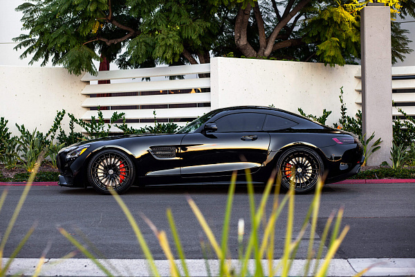 Фото дисков HRE S209H Черный сатин на Mercedes-Benz AMG GT I