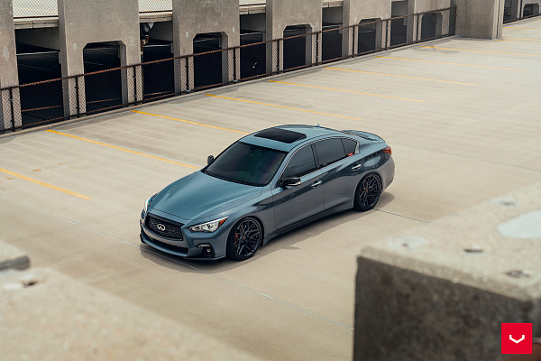 Фото дисков Vossen HF-7 Черный глянец на Infiniti Q50