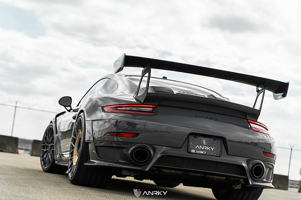 Фото дисков Anrky AN20 Aerosport Глянцевый графит на Porsche 911 VII