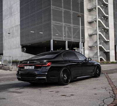 Фото дисков ST Wheels ST5 на BMW 7 (G70)