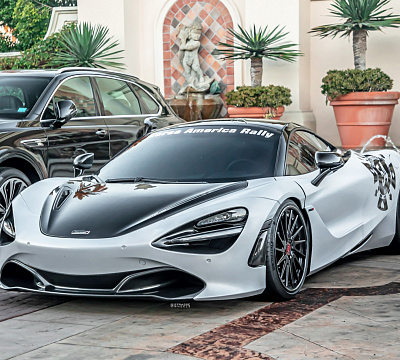Фото дисков Strasse Wheels SV15T Deep Concave FS на McLaren 720S