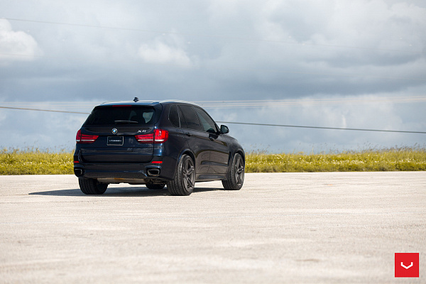 Фото дисков Vossen HF-1 Сатиновый графит на BMW X5/X5 M (F15/F85)