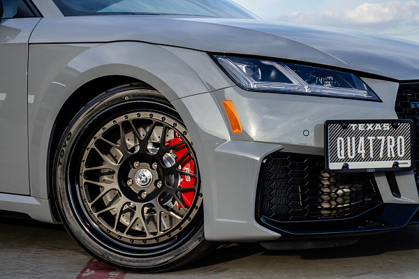 Фото дисков HRE 300 Черный сатин на Audi TT (8S)