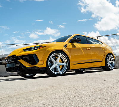 Фото дисков Anrky RS5.3 на Lamborghini Urus
