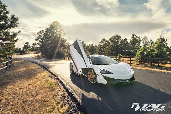 Фото дисков HRE P204 Глянцевое темное золото на McLaren 570S