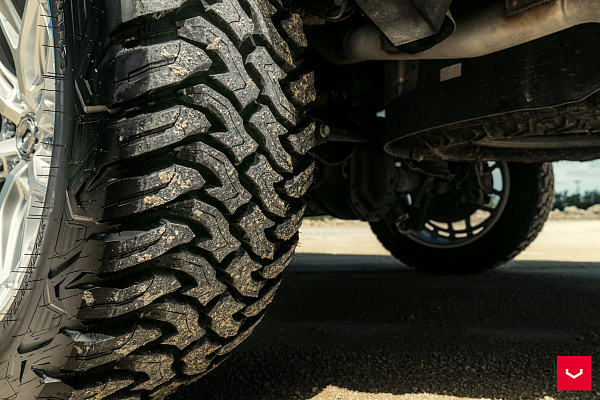 Фото дисков Vossen HFX-1 (6-Lug) Серебро на Ram 1500 V