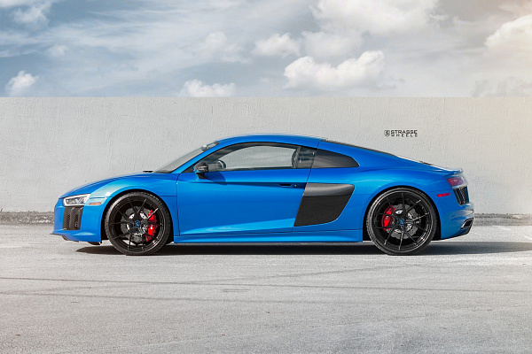 Audi R8 V10