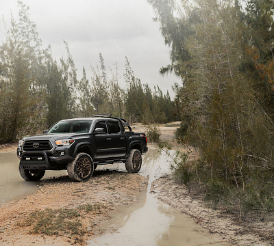Фото дисков Vossen HF6-5 на Toyota Tacoma III