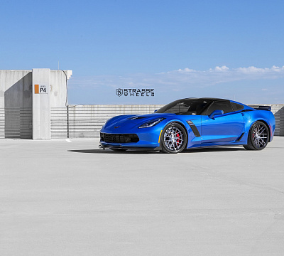 Фото дисков Strasse Wheels SM7 Deep Concave на Chevrolet Corvette C7