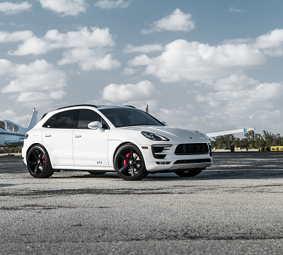Фото дисков Vossen CV3 на Porsche Macan I