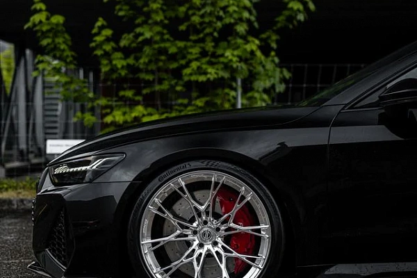 Фото дисков ST Wheels ST9 Полированный лак на Audi A/RS 7 (4K)