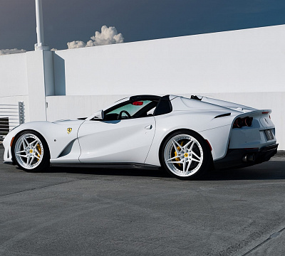 Фото дисков Anrky S3-X3 на Ferrari 812