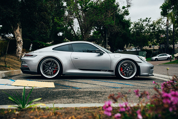 Фото дисков HRE S107SC Сатиновый темный лак на Porsche 911 VIII