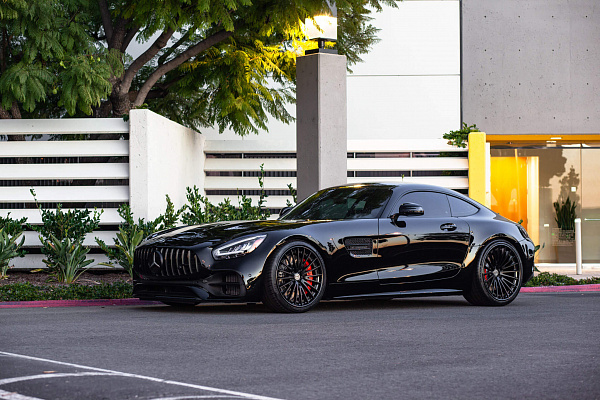 Фото дисков HRE S209H Черный сатин на Mercedes-Benz AMG GT I