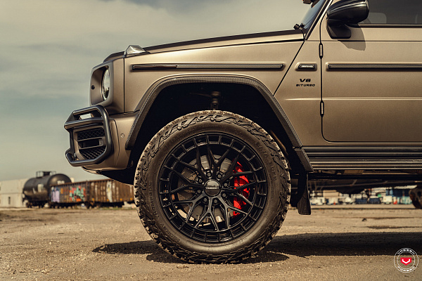 Фото дисков Vossen LC3-01 Черный глянец на Mercedes-Benz G-Class III