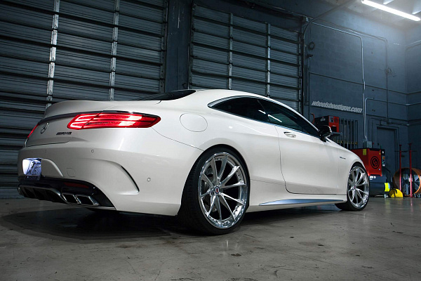 Фото дисков HRE S204 Глянцевый лак на Mercedes-Benz S-Class (W222, C217)