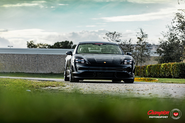 Фото дисков Vossen RS74 Глянцевый тонированный лак на Porsche Taycan I