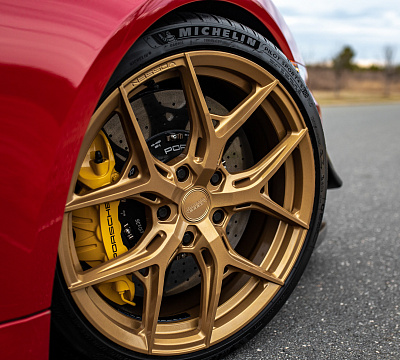 Фото дисков Vossen HF-5 на Porsche Cayman II