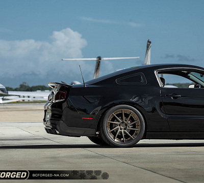 Фото дисков BC Forged HCA210 на Ford Mustang V