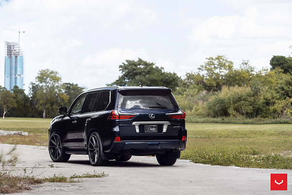 Фото дисков Vossen HF-3 Глянцевый темный лак на Lexus LX III