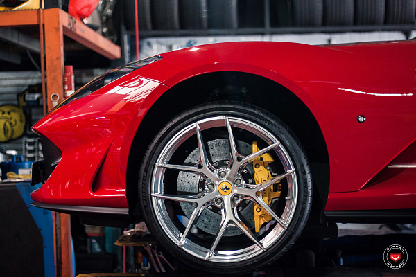 Фото дисков Vossen S21-01 Полированный лак на Ferrari 812