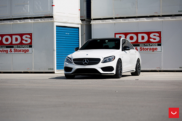 Фото дисков Vossen VFS-10 Глянцевый графит на Mercedes-Benz C-Class (W205)