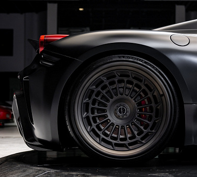Фото дисков Brixton Forged TR10 AERO1 на Ferrari 458